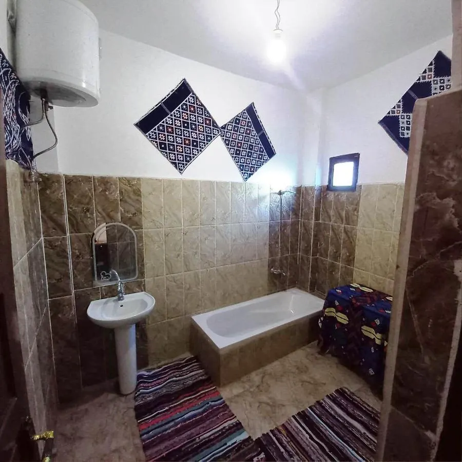 Julia Flats Apartman Luxor