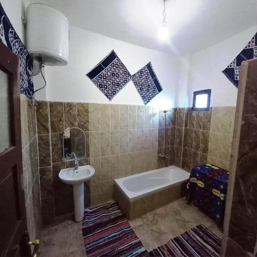 Julia Flats Apartman Luxor
