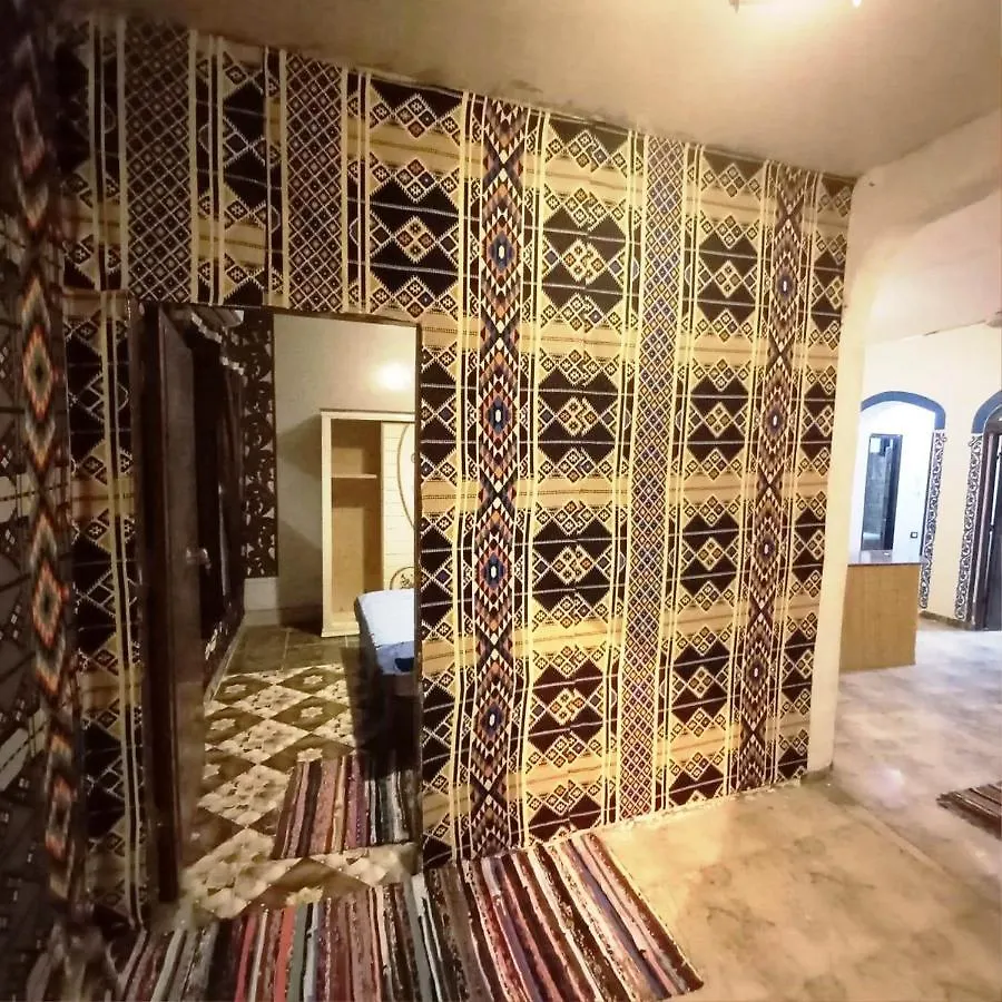 Julia Flats Apartman Luxor